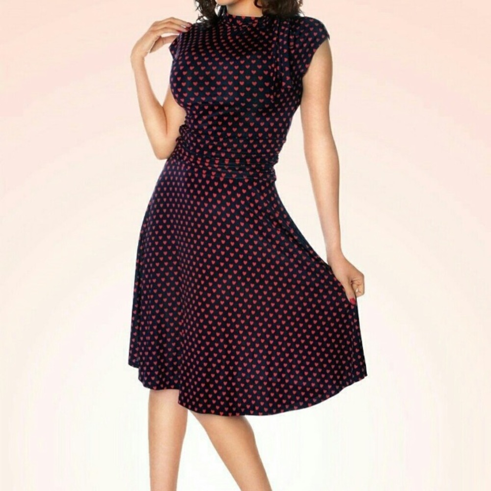 Retrolicious Bridget Bombshell Dress Hearts EUC